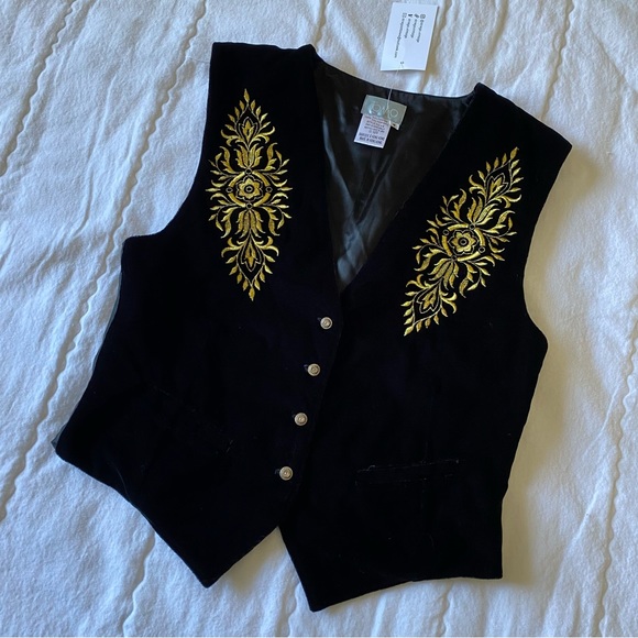 vintage velvet embroidered vest - Picture 9 of 15